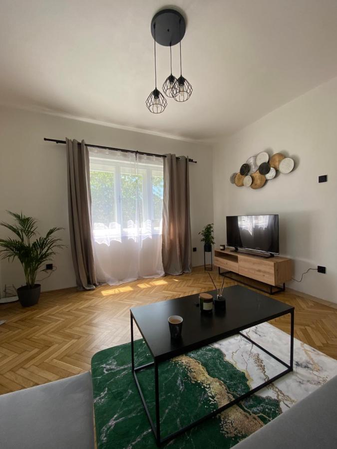 Panda Apartman Frydstejn Lägenhet Exteriör bild